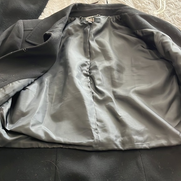 Jacket - Picture 2 of 3